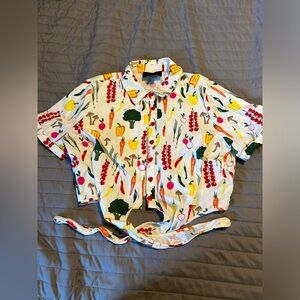 Collectif crop blouse with tie vegetable print size 14